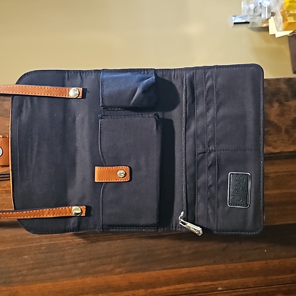 Circus by Sam Edelman Candace Wallet Crossbody Multicolored - 8" L x 5" H - Picture 3 of 5